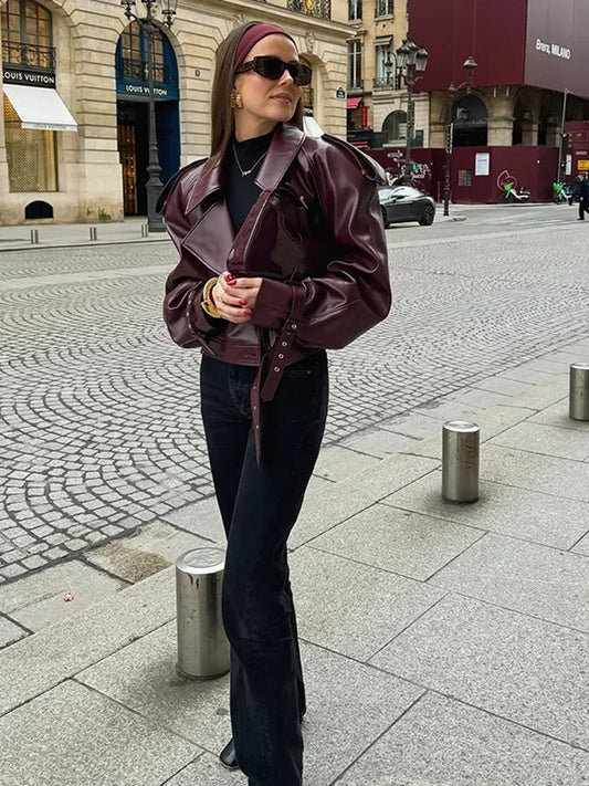 Veste Courte Structurée Design Épuré pour Femme